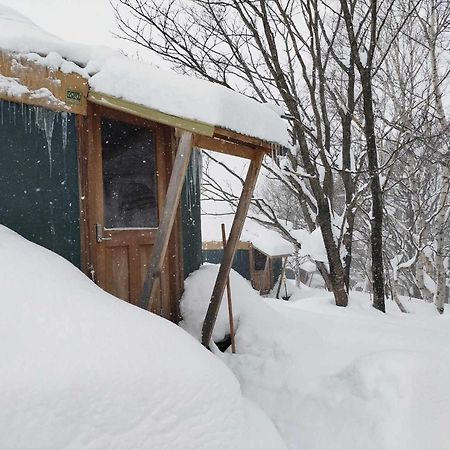 The Yurts At Margo'S Garden, Kiroro Hotel Akaigawa Exterior photo